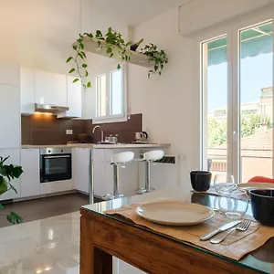 Bed and breakfast Fabula 3 With Private Bathroom, Bolonia