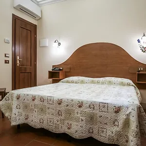 4 Coronati Hotel Roma